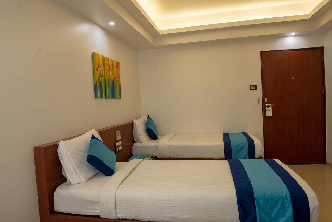 Hotel Mint Montvert, Baner Pune Zewnętrze zdjęcie