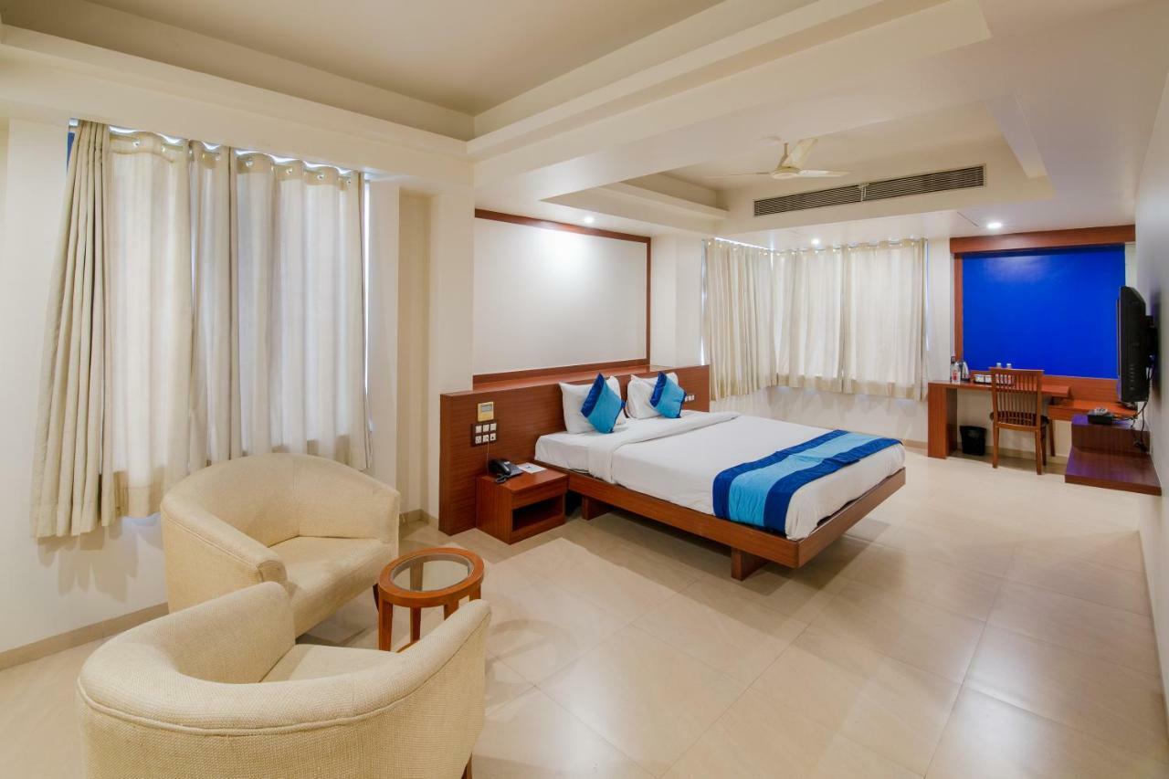 Hotel Mint Montvert, Baner Pune Zewnętrze zdjęcie