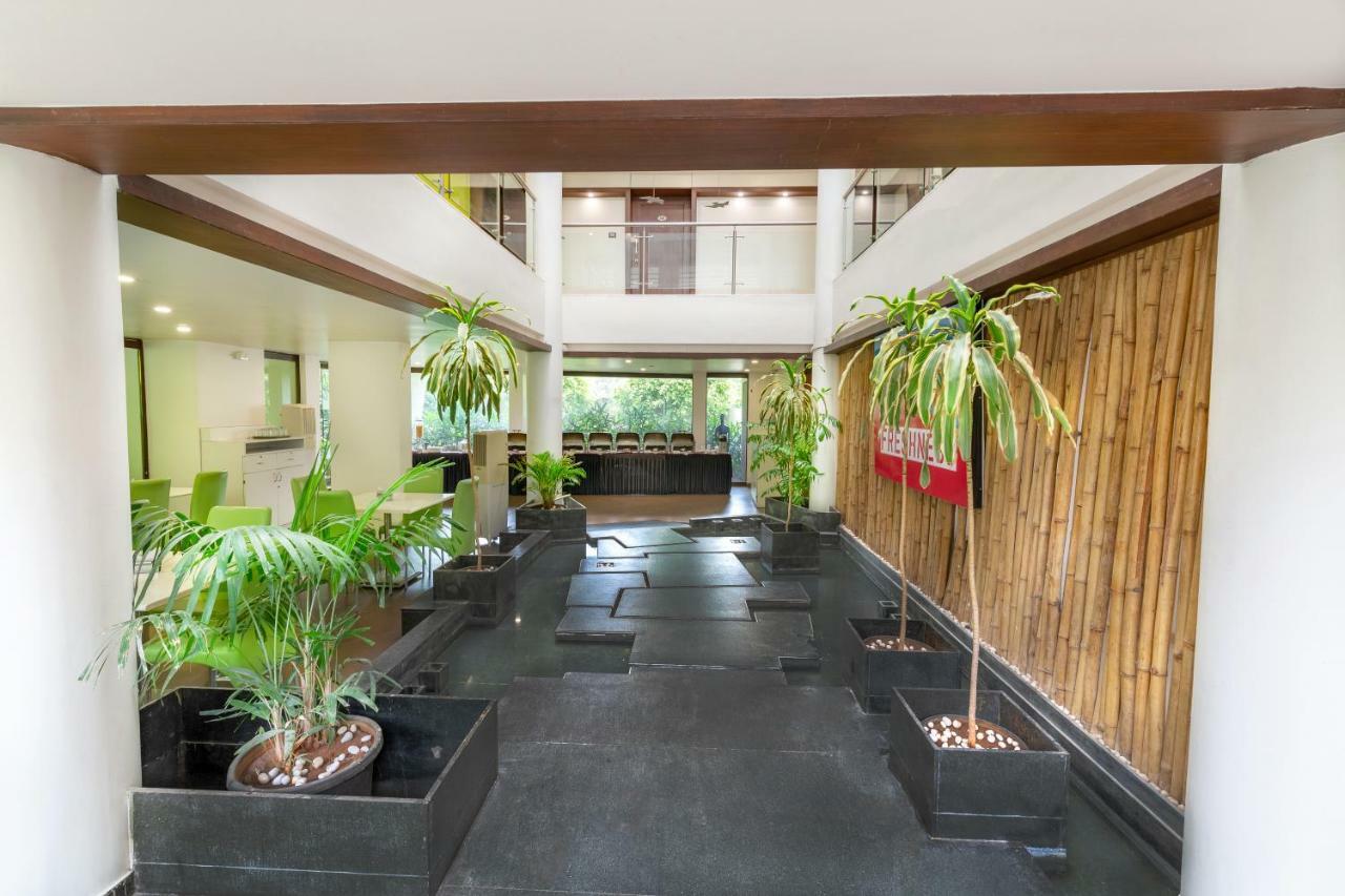 Hotel Mint Montvert, Baner Pune Zewnętrze zdjęcie
