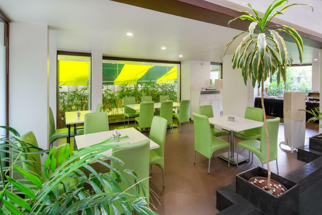 Hotel Mint Montvert, Baner Pune Zewnętrze zdjęcie