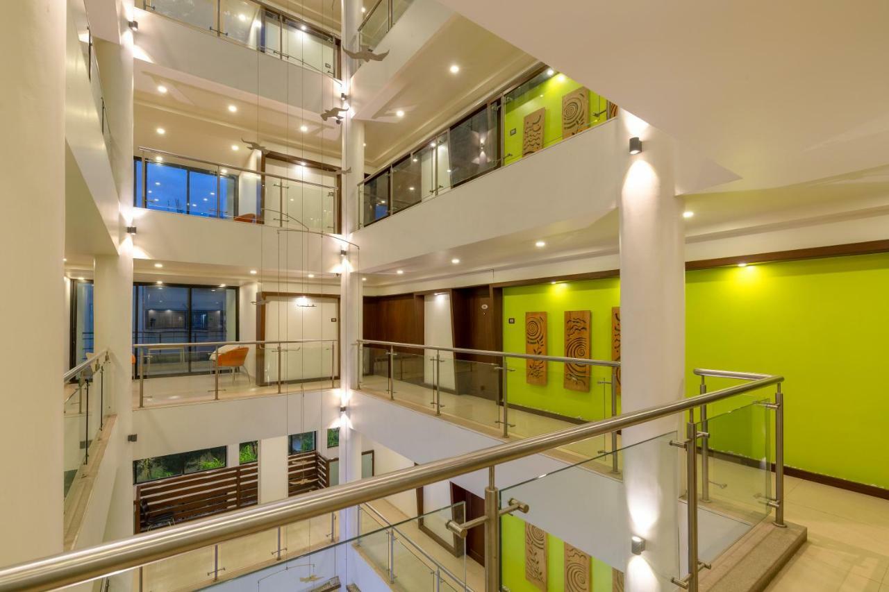 Hotel Mint Montvert, Baner Pune Zewnętrze zdjęcie